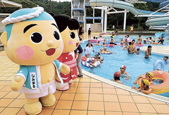 オープニングイベントに「なみまる・ふうちゃん」来場。