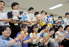 徳島県内のゆるキャラがサポートし合ってより活性化へ