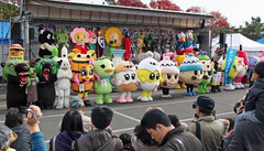 北海道内のゆるキャラ大集合 苫小牧で「ご当地サミット」
