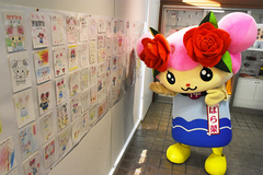 神戸町「ばら菜」に各地から年賀状届く