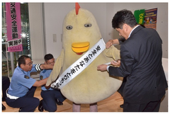 とりもっちゃん：鳥もつ煮で「交通安全に一役買って」甲府