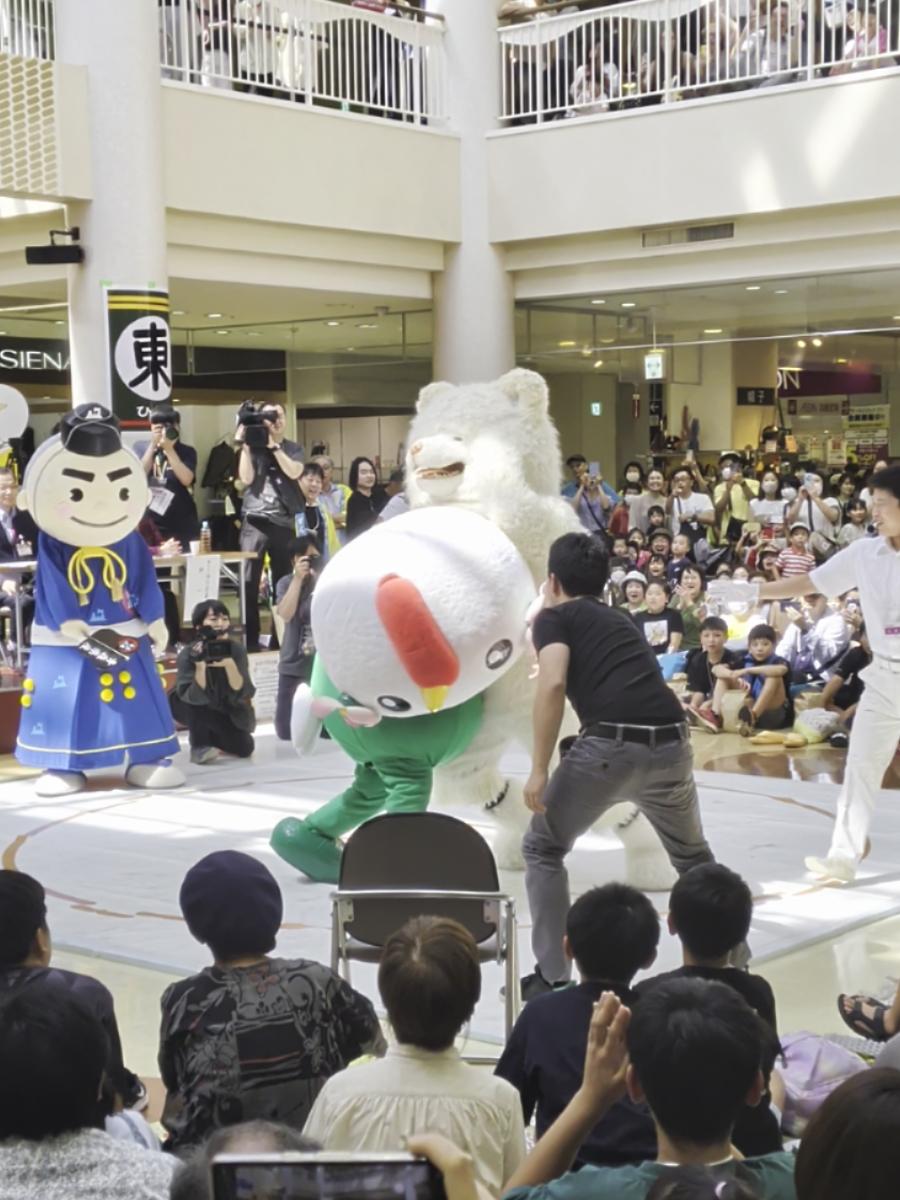 青森県内のゆるキャラたちの相撲大会 「決め手くん」は急きょ欠席